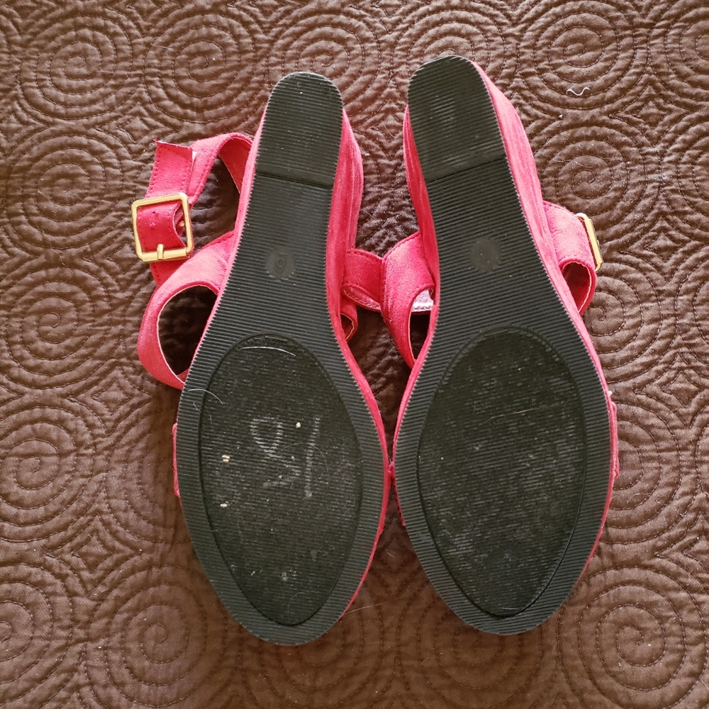 Wedge Sandals - Picture 3 of 4